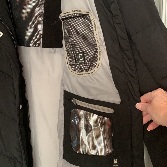 Calvin Klein performance black insulated long winter coat size XL - Picture 6 of 10